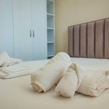 Luxury Apartment At Myslym Shyri Τίρανα Εξωτερικό φωτογραφία